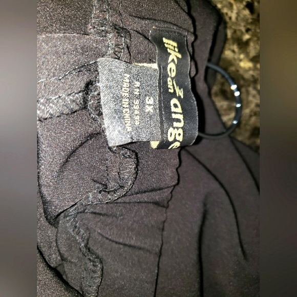 💲🖐🏾/☀️🏖Black Fashionable shorts & Polka Dot top 3X - Picture 4 of 9